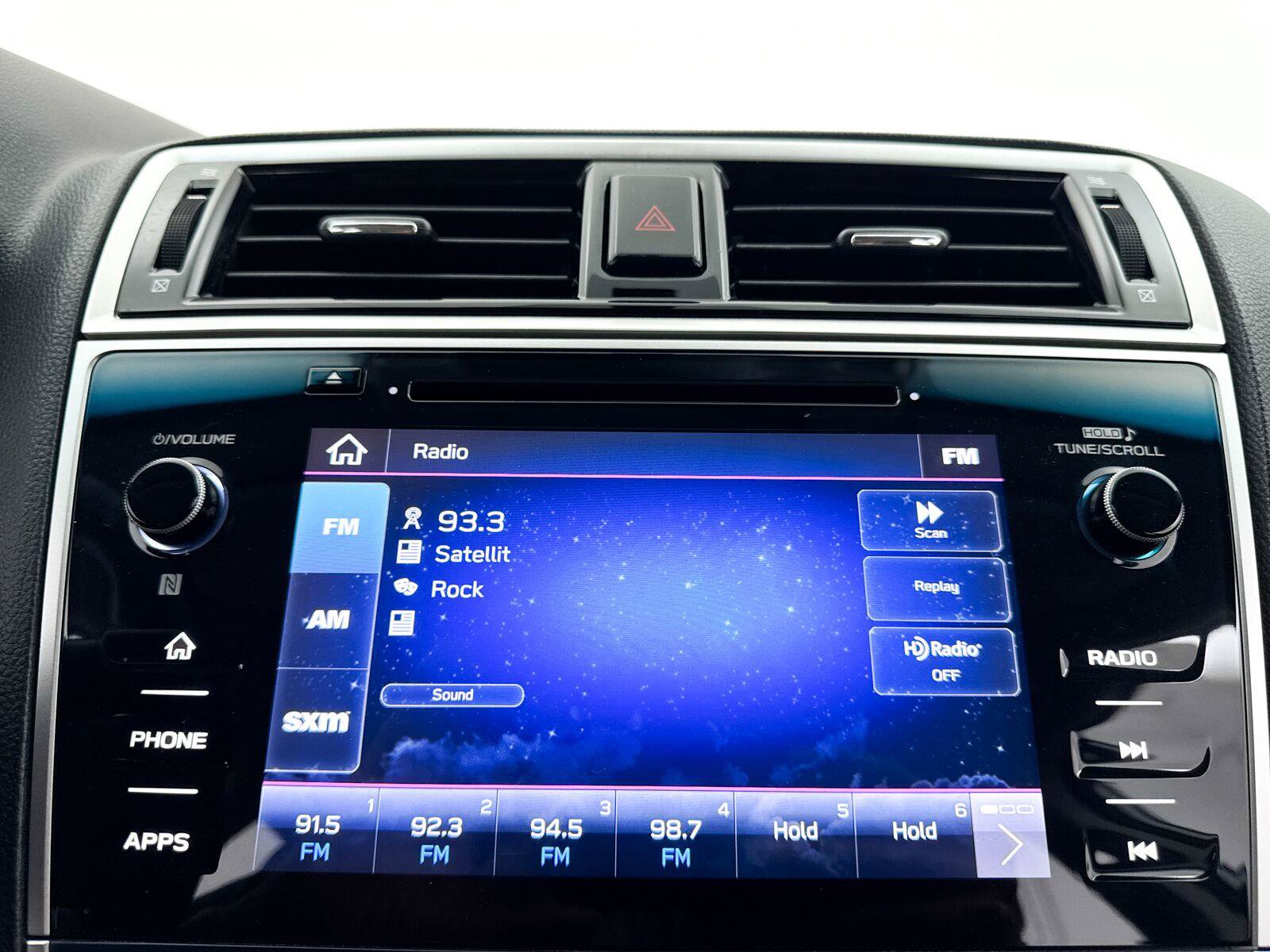 Used 2019 Subaru Outback 2.5i Premium AWD/4WD image 7