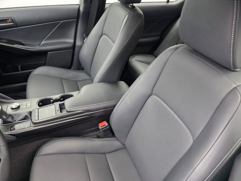 Used 2023 Lexus IS 300 w/ Premium Package RWD image 11