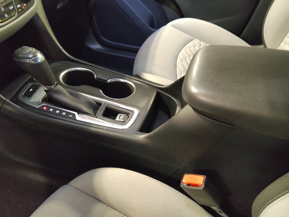 Used 2019 Chevrolet Equinox LT FWD image 26