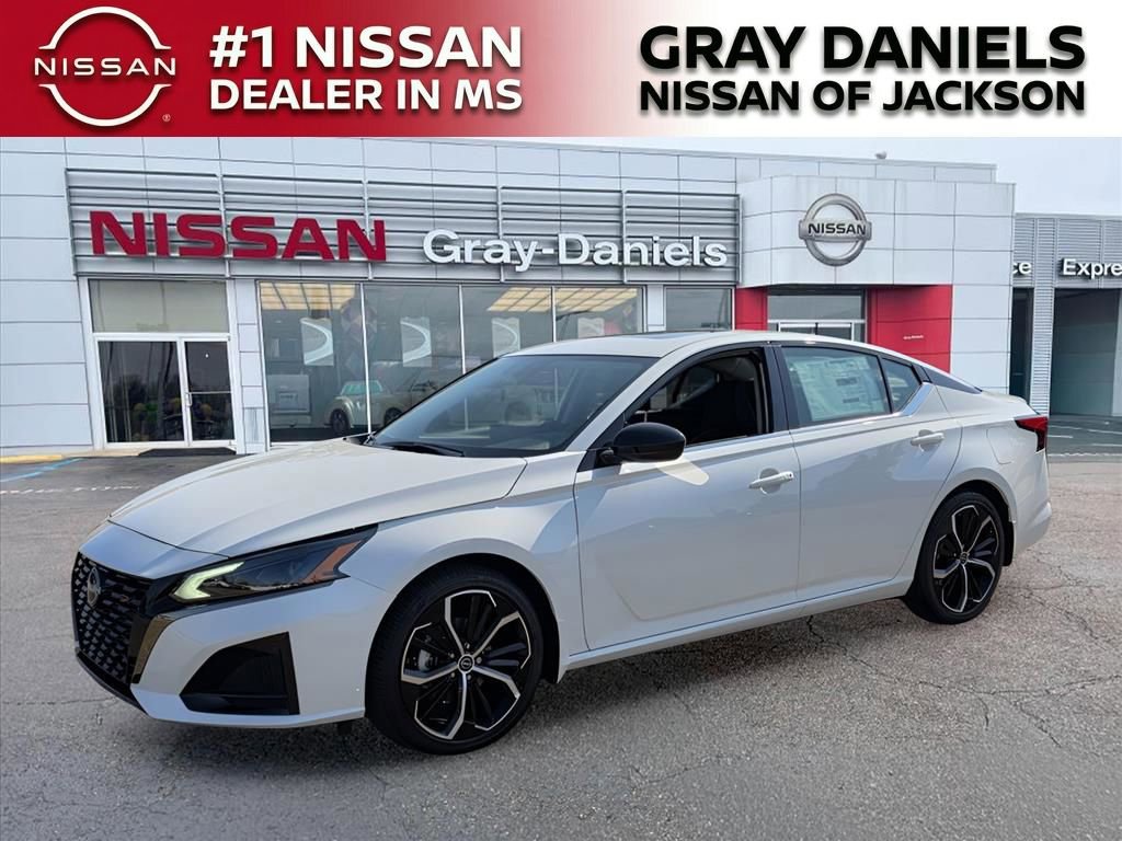 New 2025 Nissan Altima 2.5 SR w/ SR Premium Package image 6