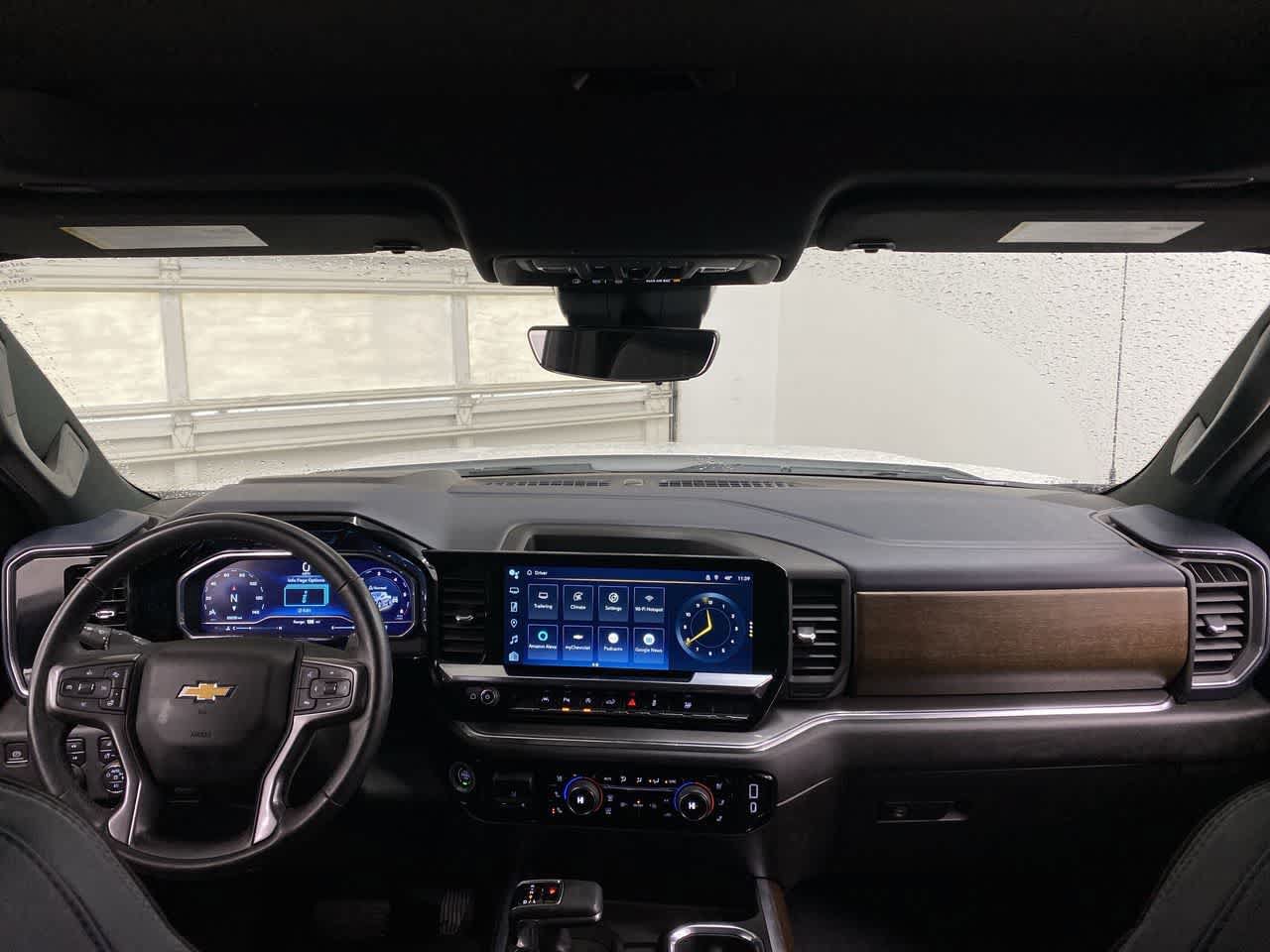 Used 2023 Chevrolet Silverado 1500 High Country w/ Technology Package AWD/4WD image 12