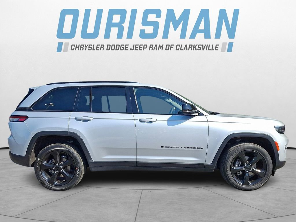 Certified 2024 Jeep Grand Cherokee Altitude AWD/4WD image 7