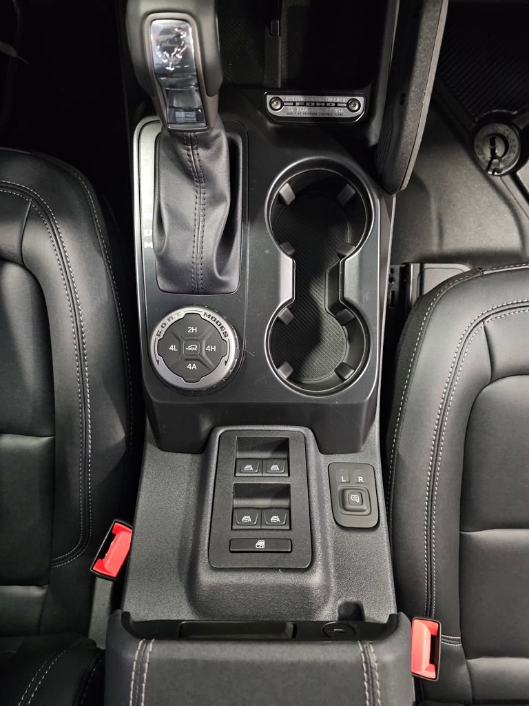 New 2025 Ford Bronco Badlands image 22