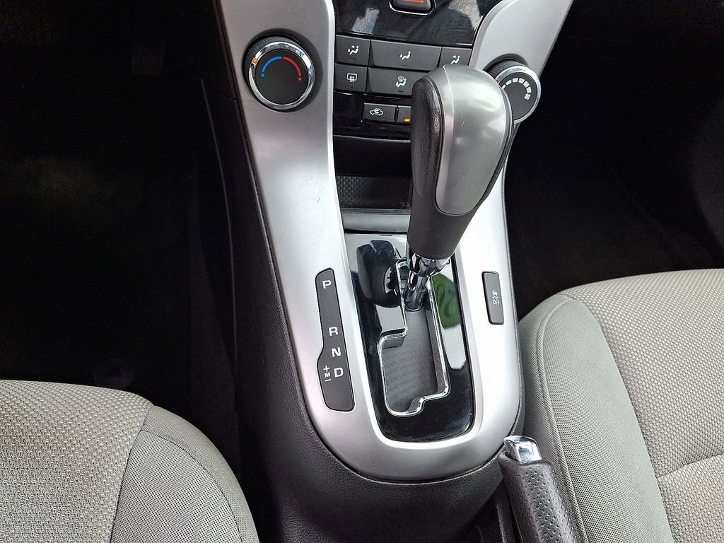 Used 2014 Chevrolet Cruze LT FWD image 22