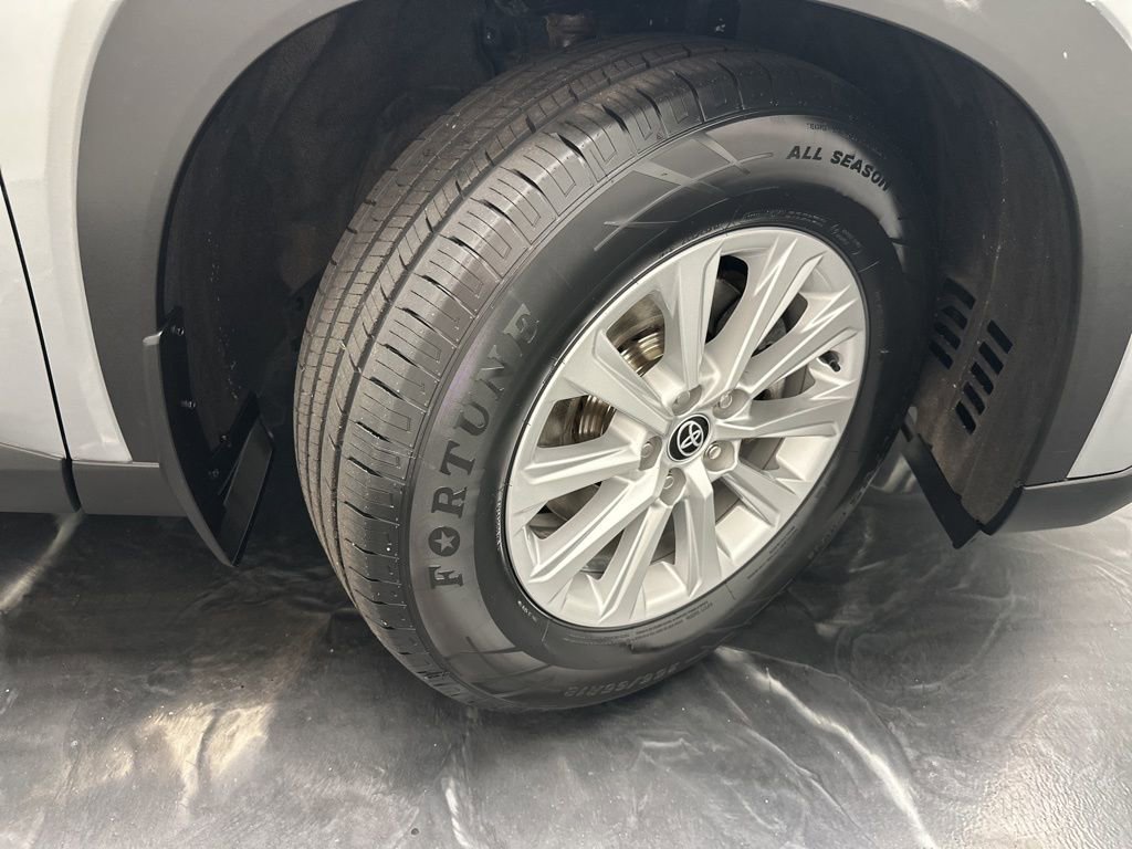 Used 2024 Toyota Grand Highlander XLE image 34