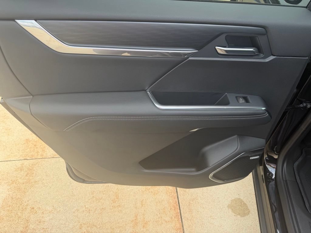 New 2027 GMC Acadia Elevation w/ Black Edition AWD/4WD image 10