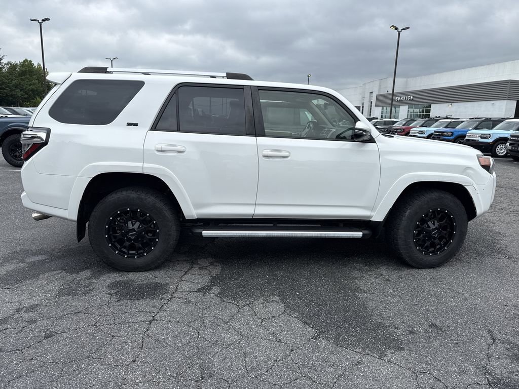 Used 2022 Toyota 4Runner SR5 Premium AWD/4WD image 8