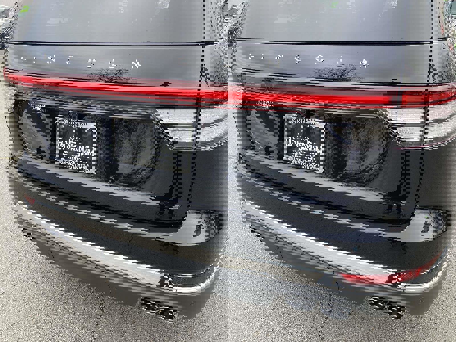 New 2026 Lincoln Aviator Reserve image 4