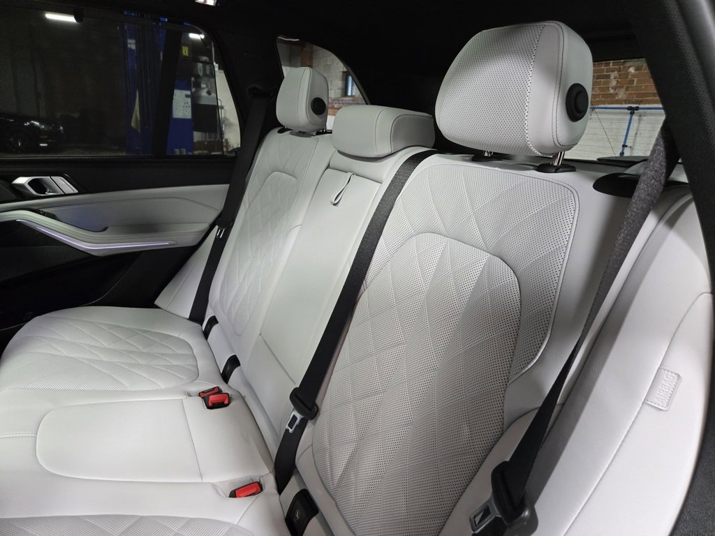 Used 2023 BMW X5 M50i w/ Executive Package image 37