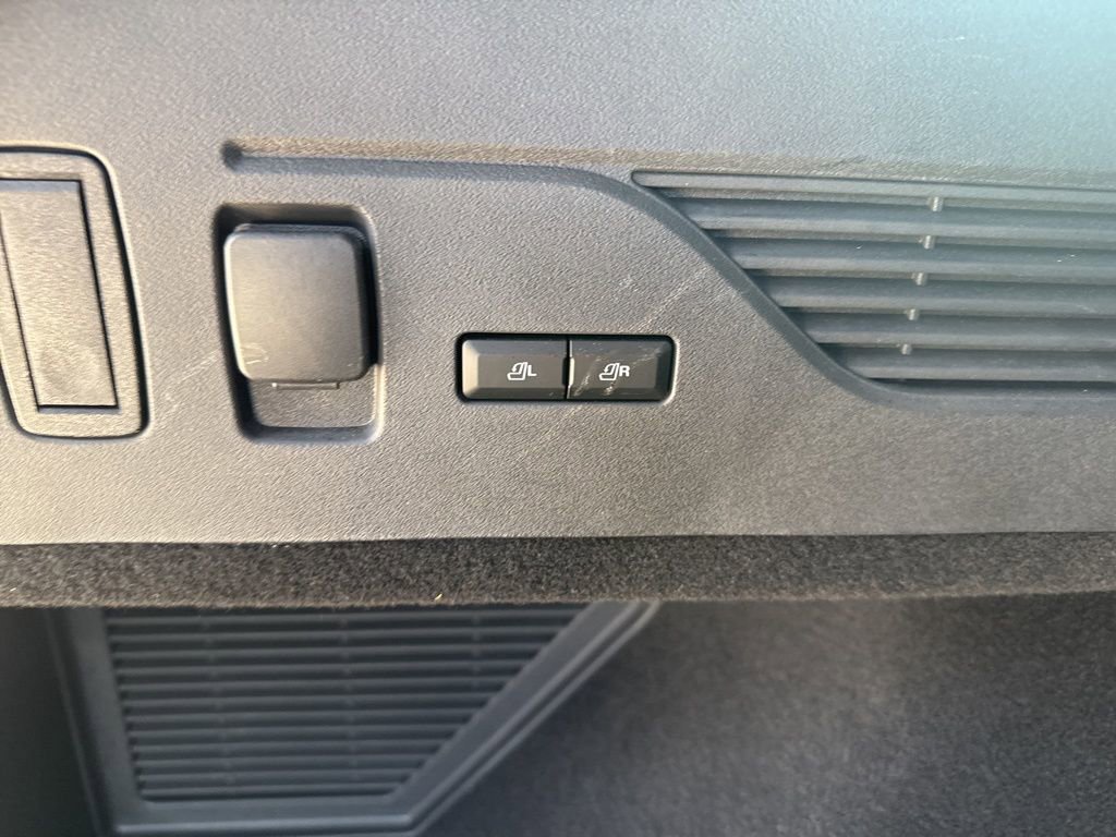 Used 2024 Lincoln Nautilus Reserve w/ Equipment Group 203A image 23