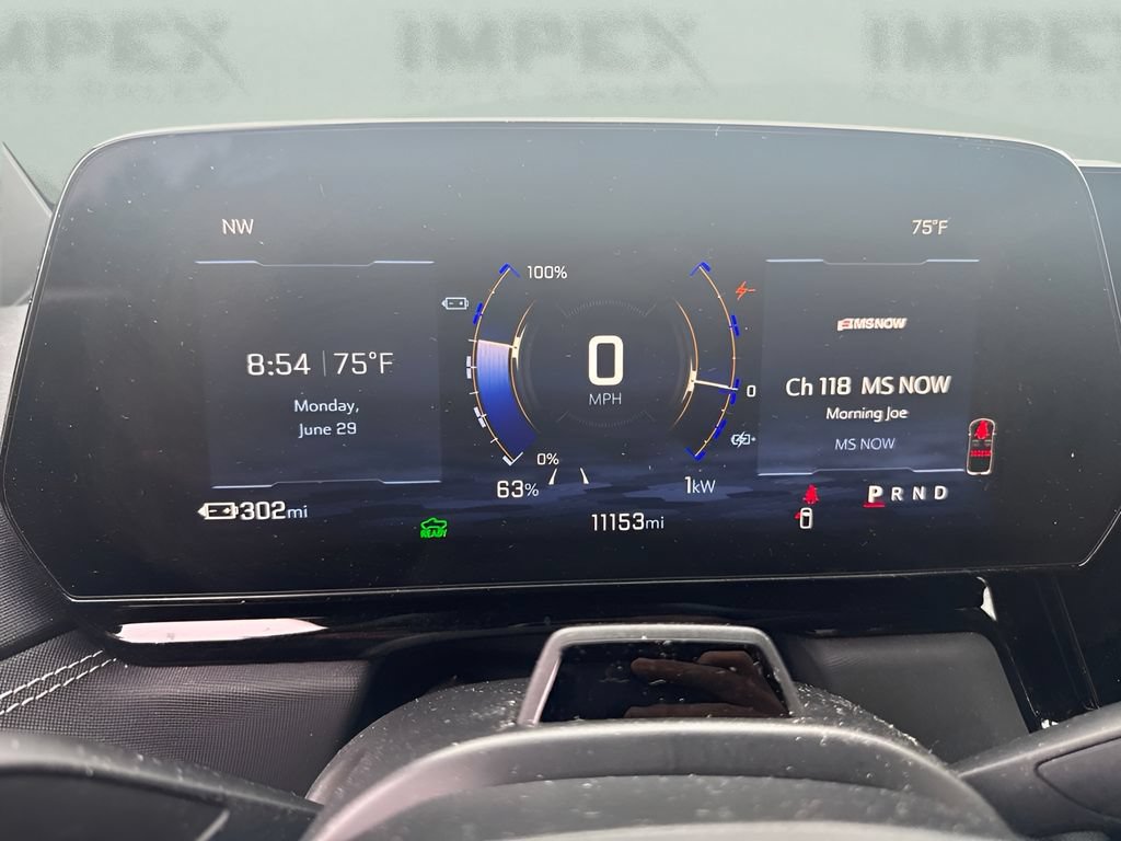Used 2026 Chevrolet Silverado EV Trail Boss AWD/4WD image 9