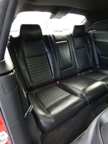 Used 2011 Dodge Challenger RWD image 46