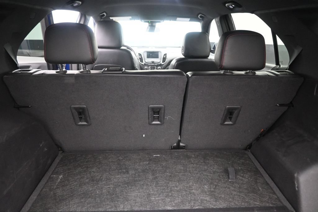 Used 2023 Chevrolet Equinox RS FWD image 18