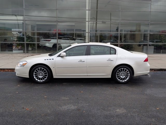 Used 2009 Buick Lucerne Super image 2