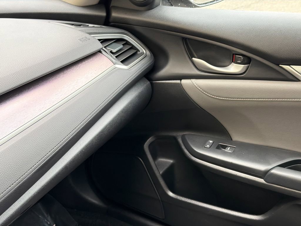 Used 2017 Honda Civic Touring image 26
