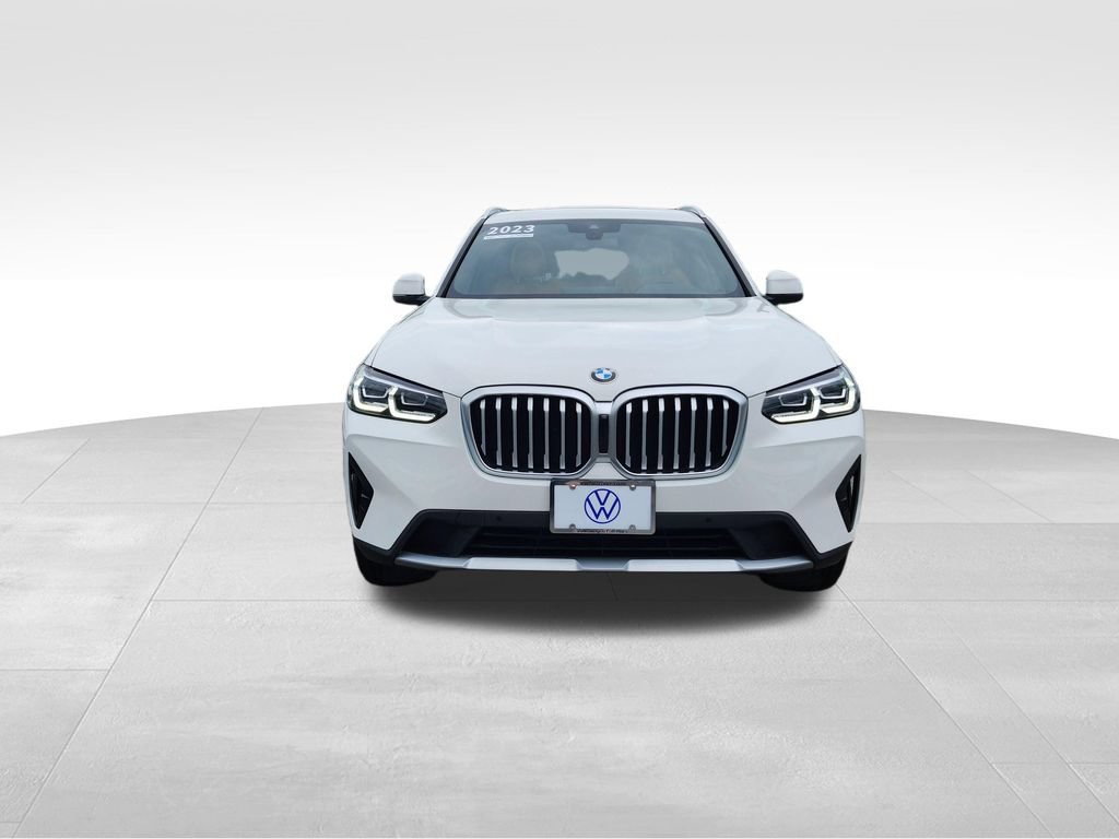 Used 2023 BMW X3 xDrive30i w/ Premium Package AWD/4WD image 2