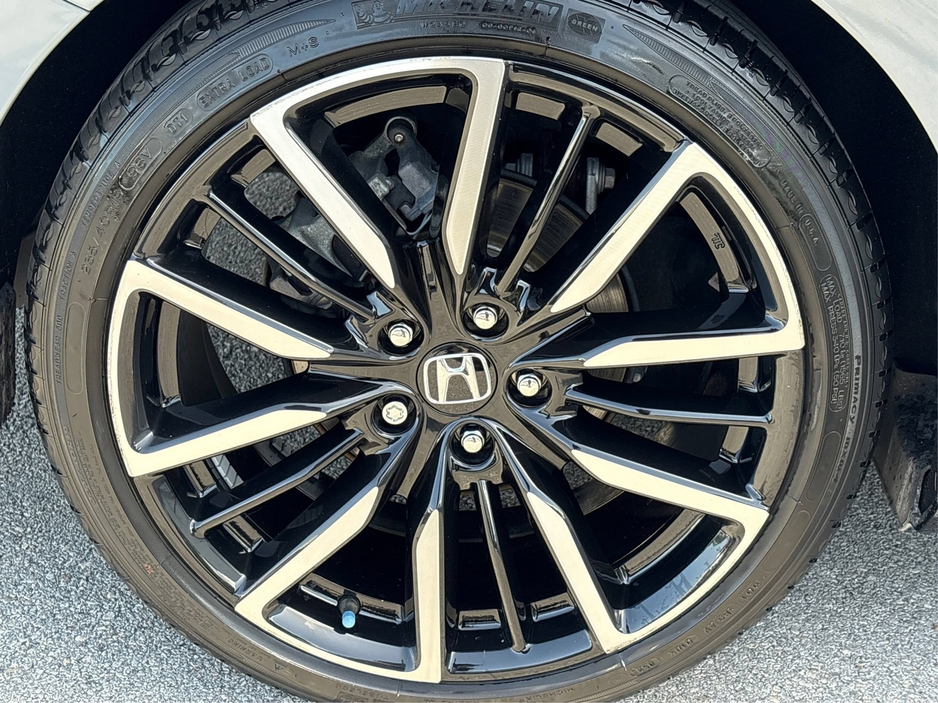 Used 2024 Honda Accord Touring image 13