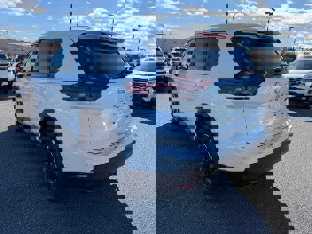 New 2026 Nissan Rogue SV image 7