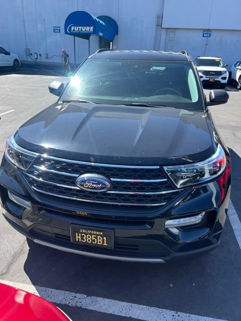 Used 2023 Ford Explorer XLT w/ Equipment Group 202A AWD/4WD image 4
