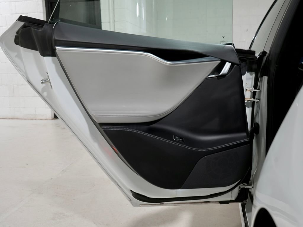 Used 2016 Tesla Model S 75D image 27