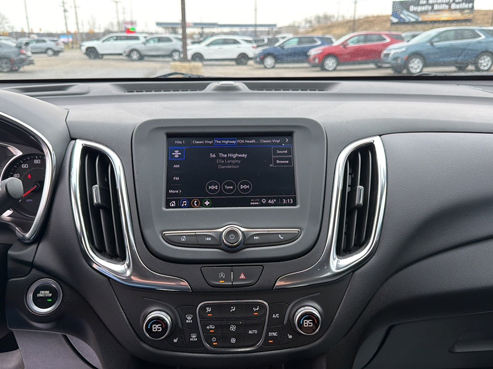 Used 2024 Chevrolet Equinox LT w/ LPO, Floor Liner Package FWD image 11