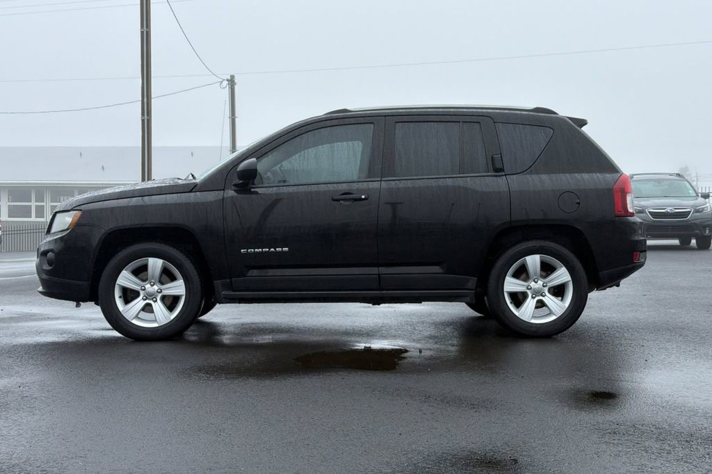 Used 2016 Jeep Compass Latitude image 7