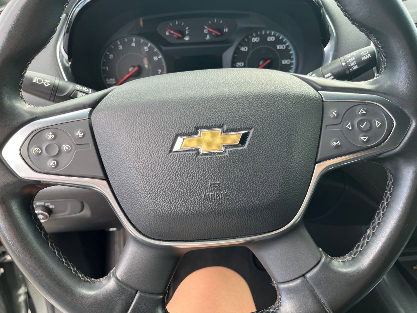 Used 2023 Chevrolet Traverse LT image 27