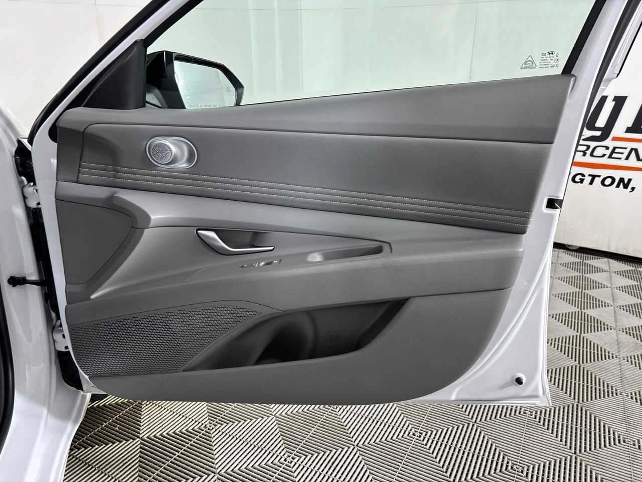 Used 2026 Hyundai Elantra Sport FWD image 28