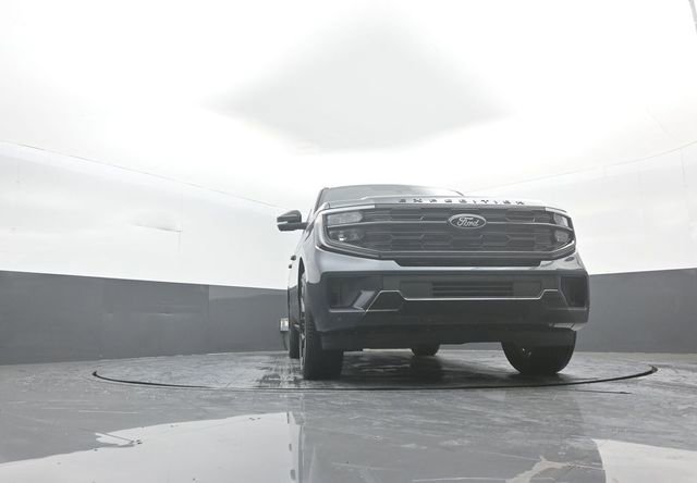 New 2026 Ford Expedition Platinum w/ Stealth Performance Package image 28