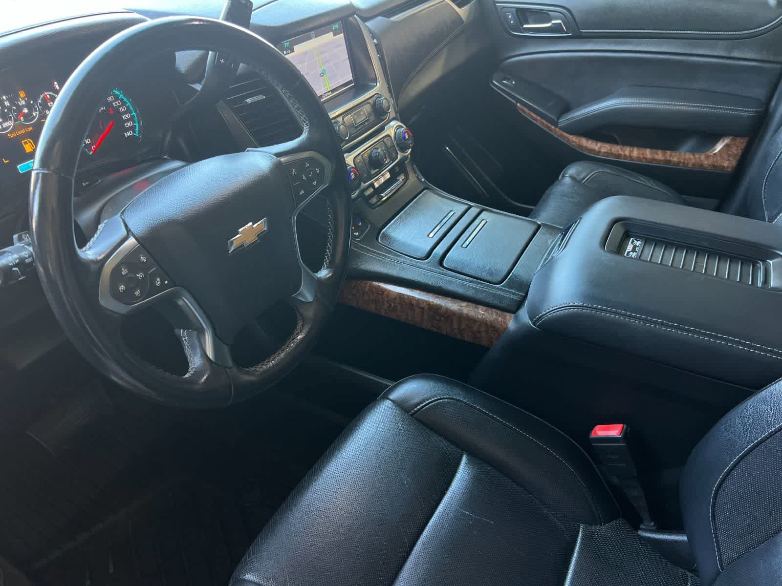Used 2019 Chevrolet Suburban Premier AWD/4WD image 12