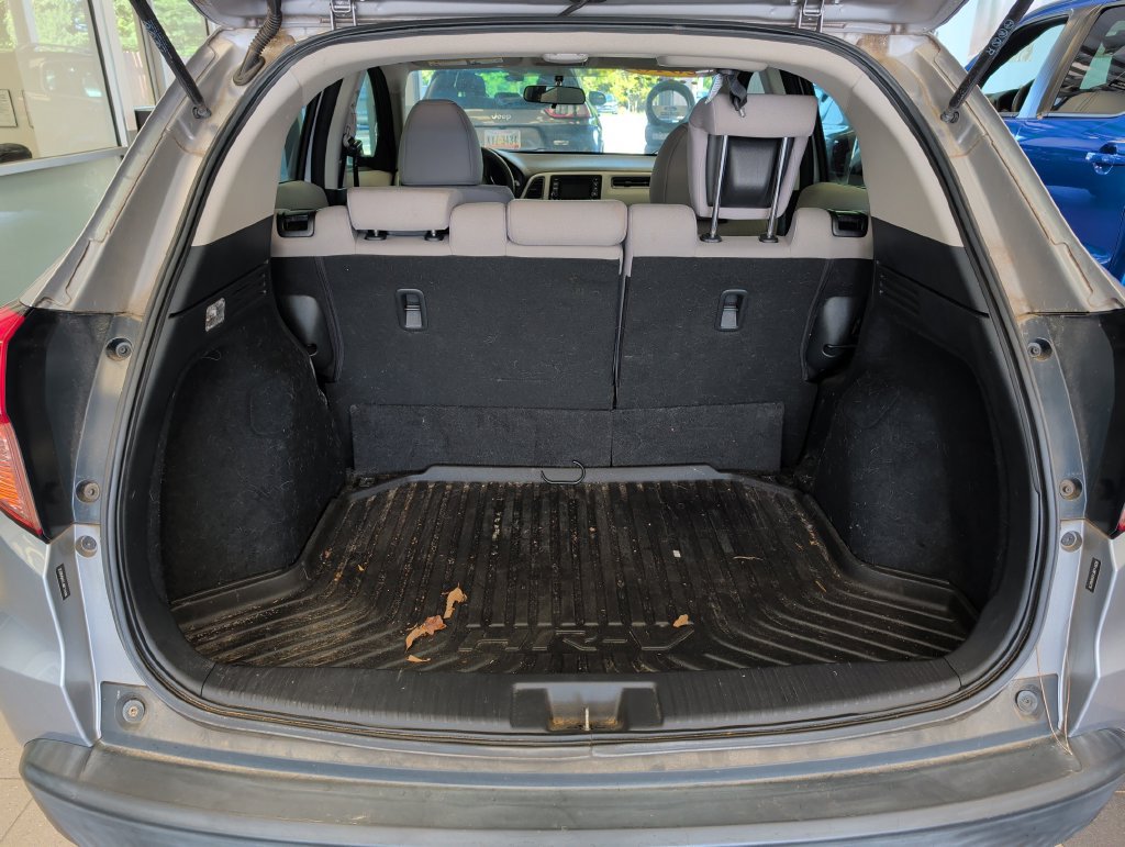 Used 2018 Honda HR-V LX image 27