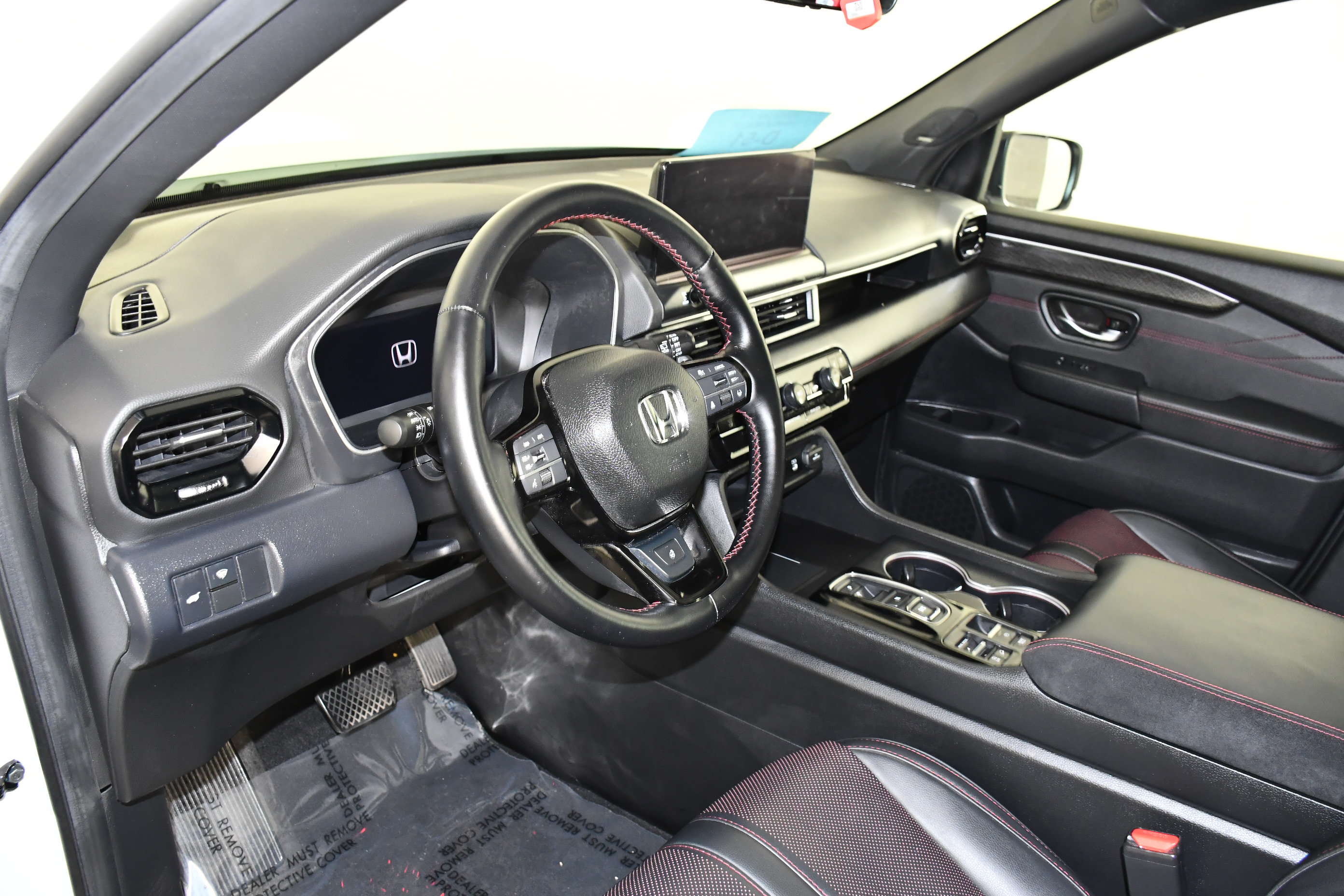 Certified 2026 Honda Pilot Black Edition image 38
