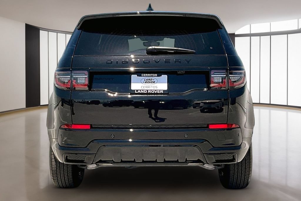 New 2026 Land Rover Discovery Sport Landmark AWD/4WD image 4