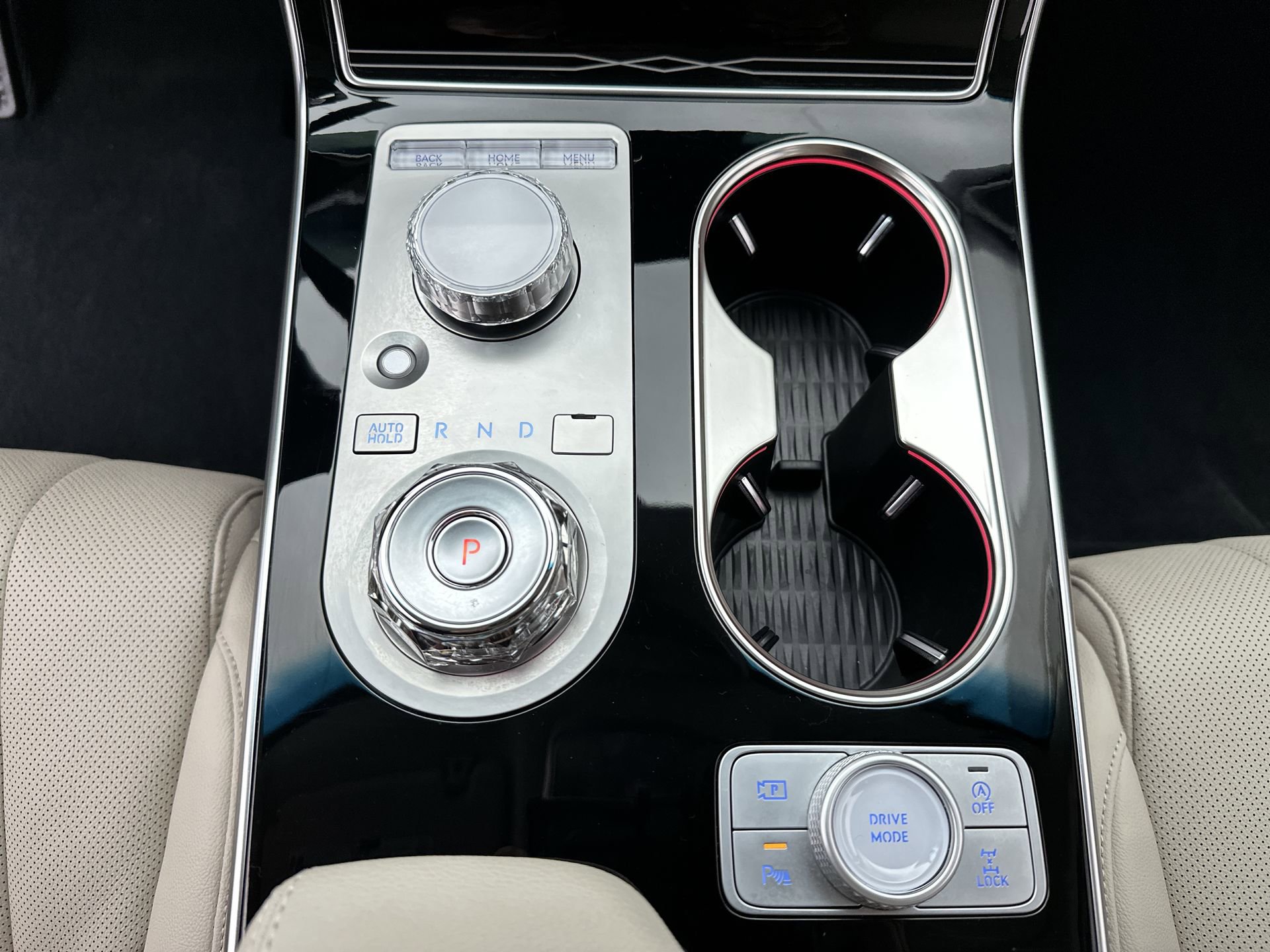 Certified 2025 Genesis GV80 2.5T Standard AWD/4WD image 20