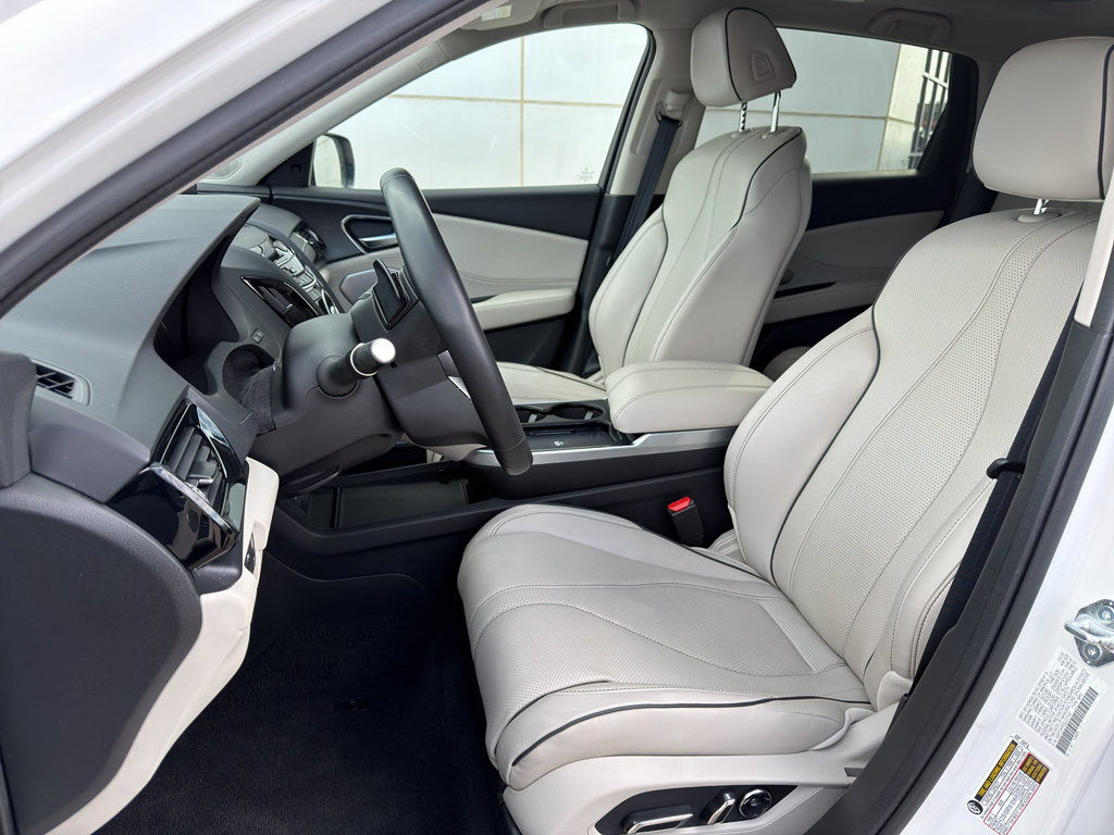 Certified 2025 Acura RDX SH-AWD w/ Advance Package image 10