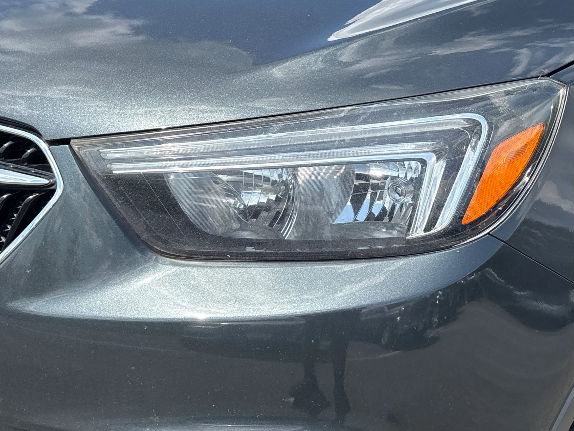 Used 2018 Buick Encore Preferred image 32