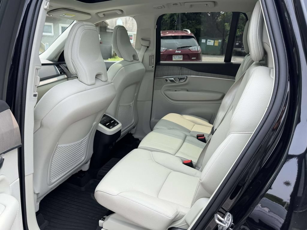 Used 2023 Volvo XC90 B6 Plus w/ Protection Package AWD/4WD image 15