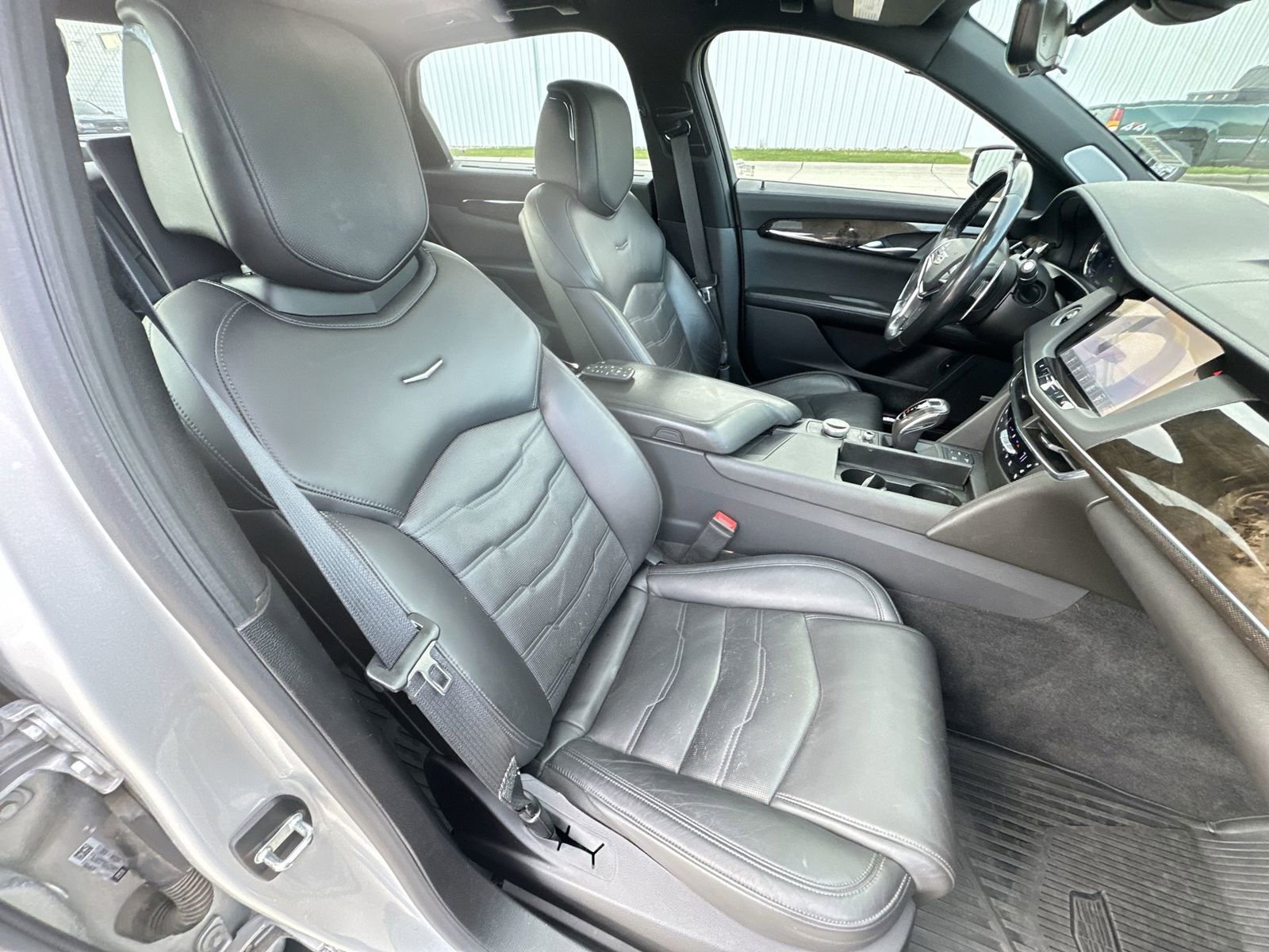 Used 2020 Cadillac CT6 Premium Luxury w/ LPO, Exterior Accent Package AWD/4WD image 29