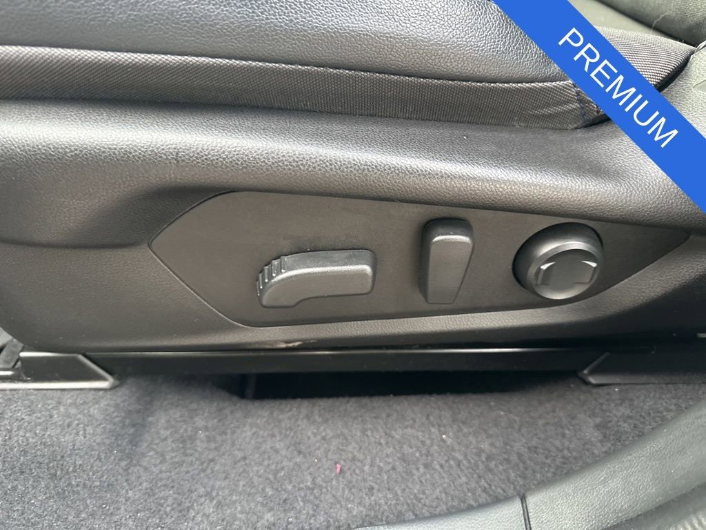 Used 2025 Subaru Forester Premium image 12