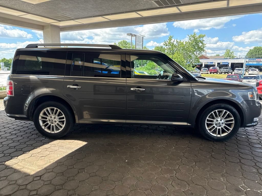Used 2019 Ford Flex SEL w/ Class III Trailer Tow Package AWD/4WD image 5