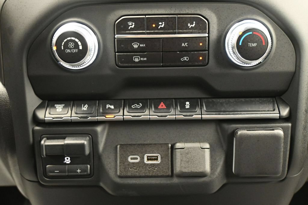 Used 2024 GMC Sierra 2500 Pro AWD/4WD image 18