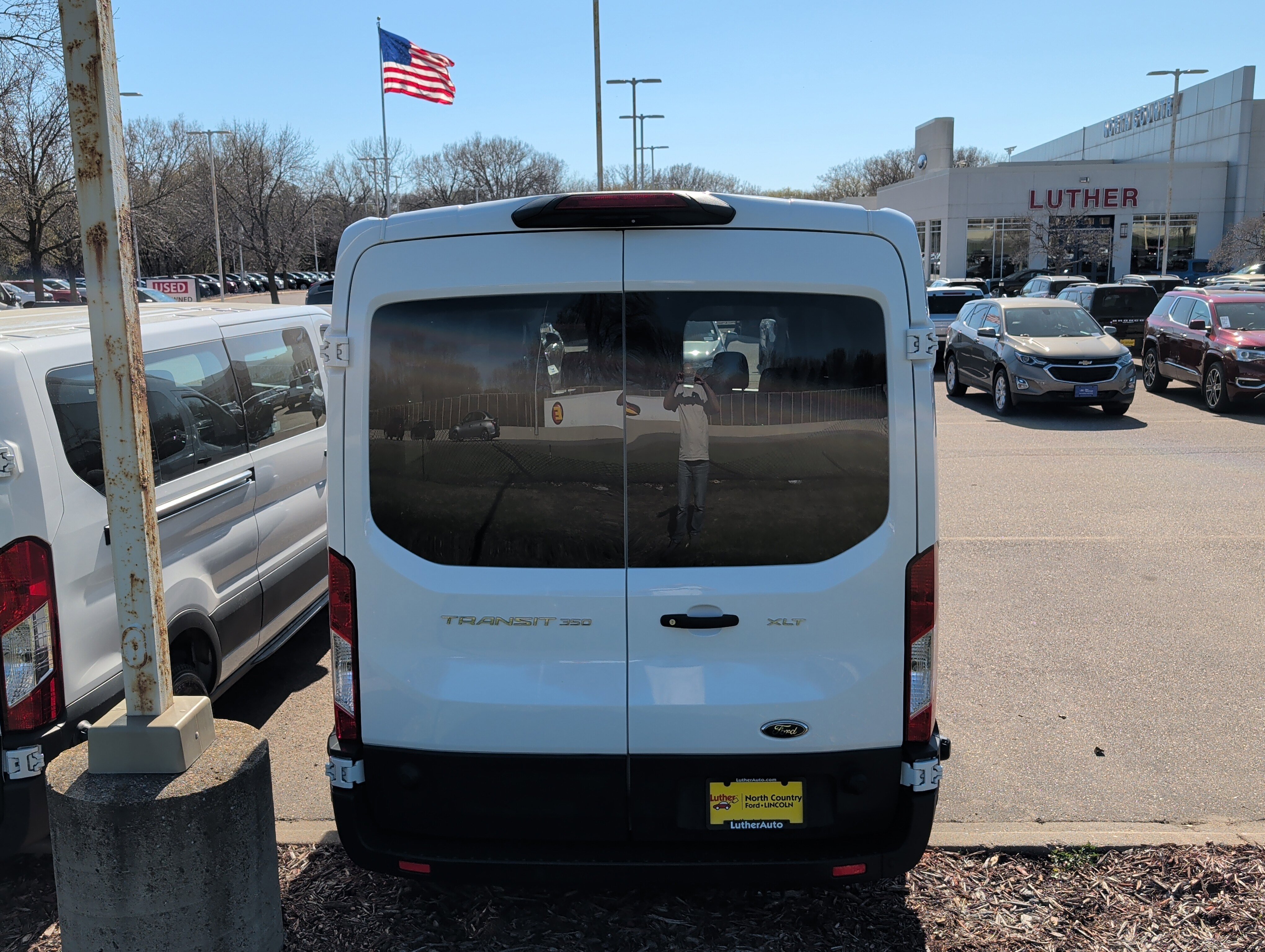 Used 2024 Ford Transit 350 XLT image 3