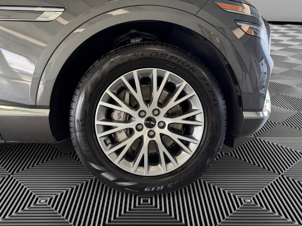 Used 2025 Genesis GV80 2.5T Standard image 10