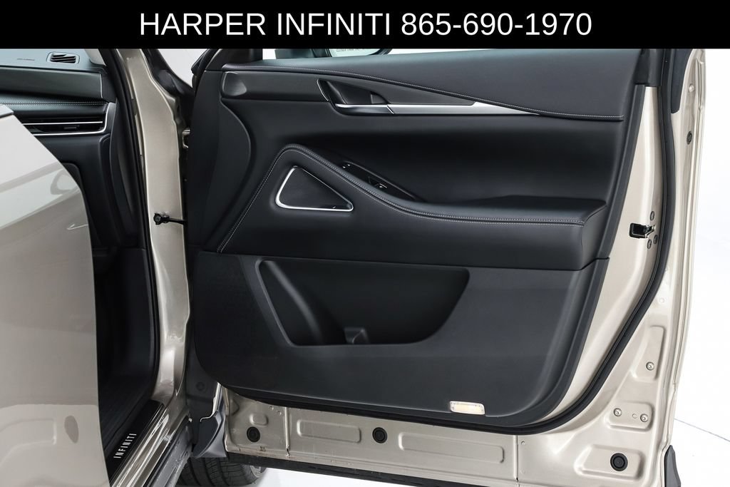 Used 2023 INFINITI QX60 Luxe w/ Vision Package AWD/4WD image 32