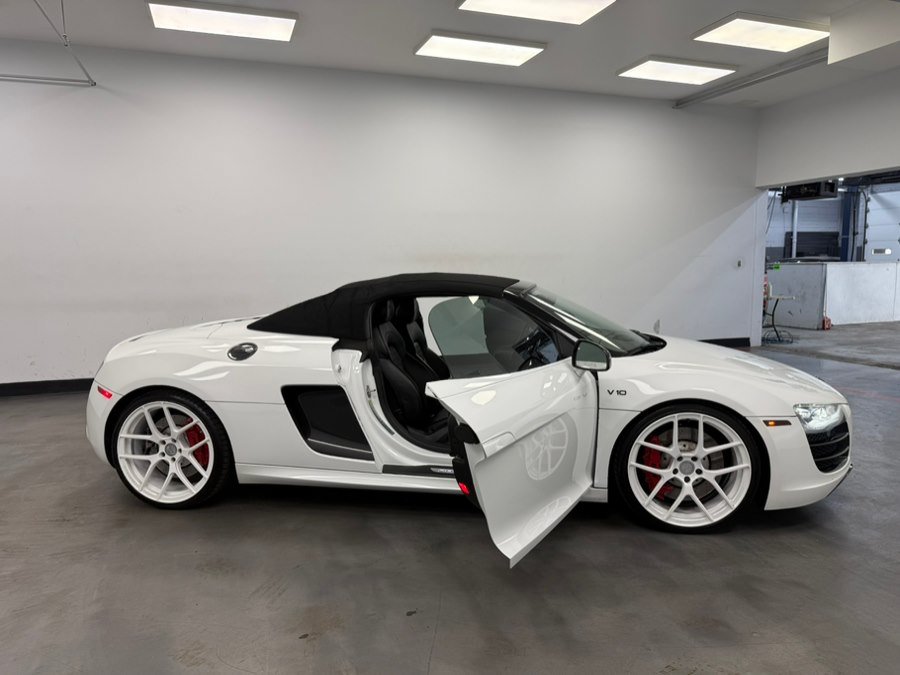 Used 2011 Audi R8 V10 AWD/4WD image 45