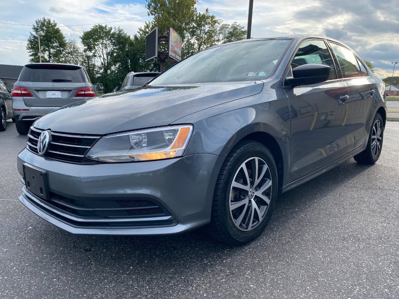Used 2016 Volkswagen Jetta SE FWD image 7