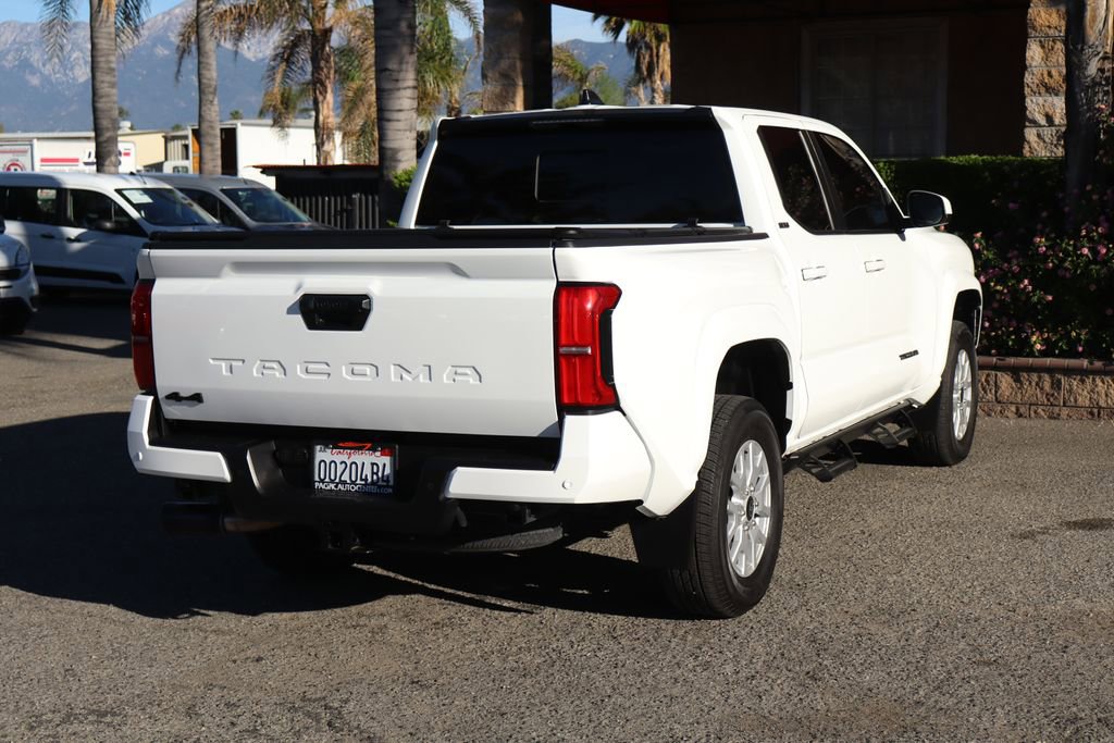 Used 2024 Toyota Tacoma SR5 AWD/4WD image 10