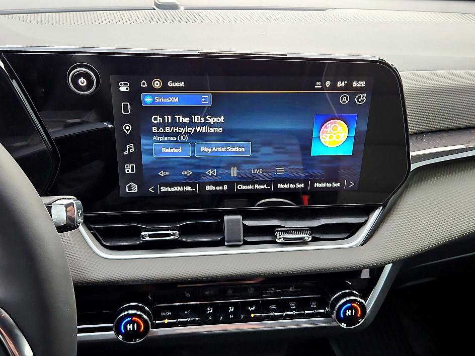 New 2026 Chevrolet Equinox LT w/ Convenience Package II image 17