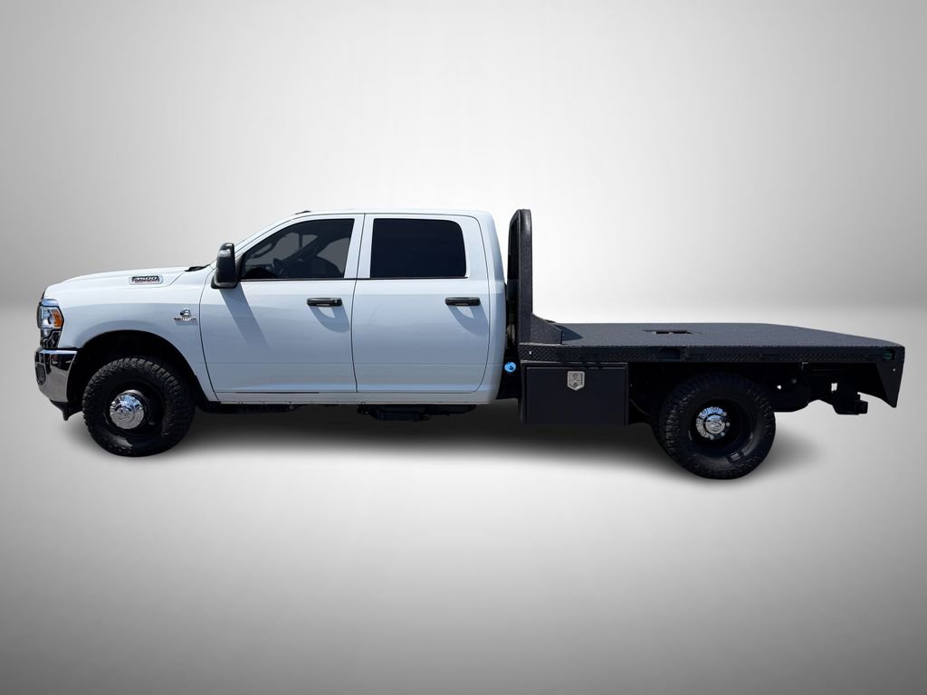 Used 2024 RAM 3500 Tradesman w/ Chrome Appearance Group AWD/4WD image 6