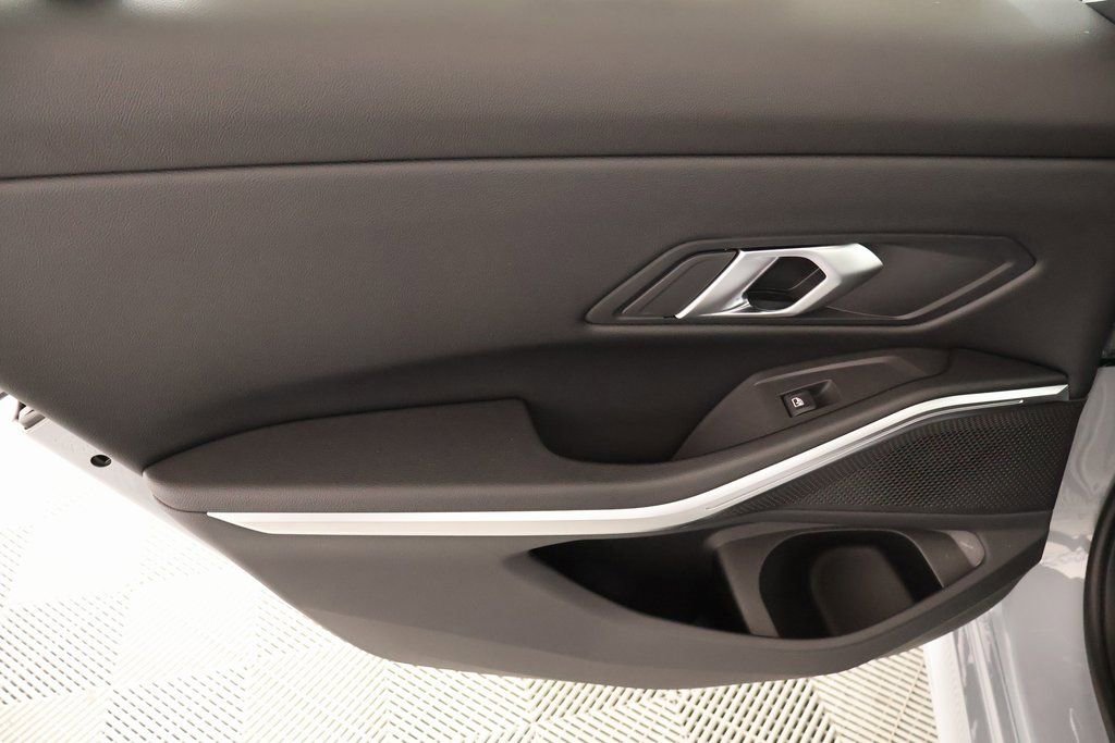 New 2026 BMW 330i xDrive Sedan w/ M Sport Package image 17